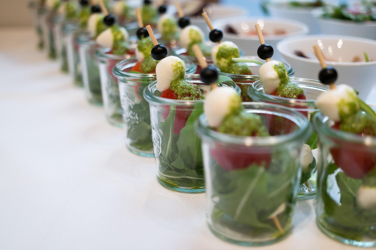 Salad Cups